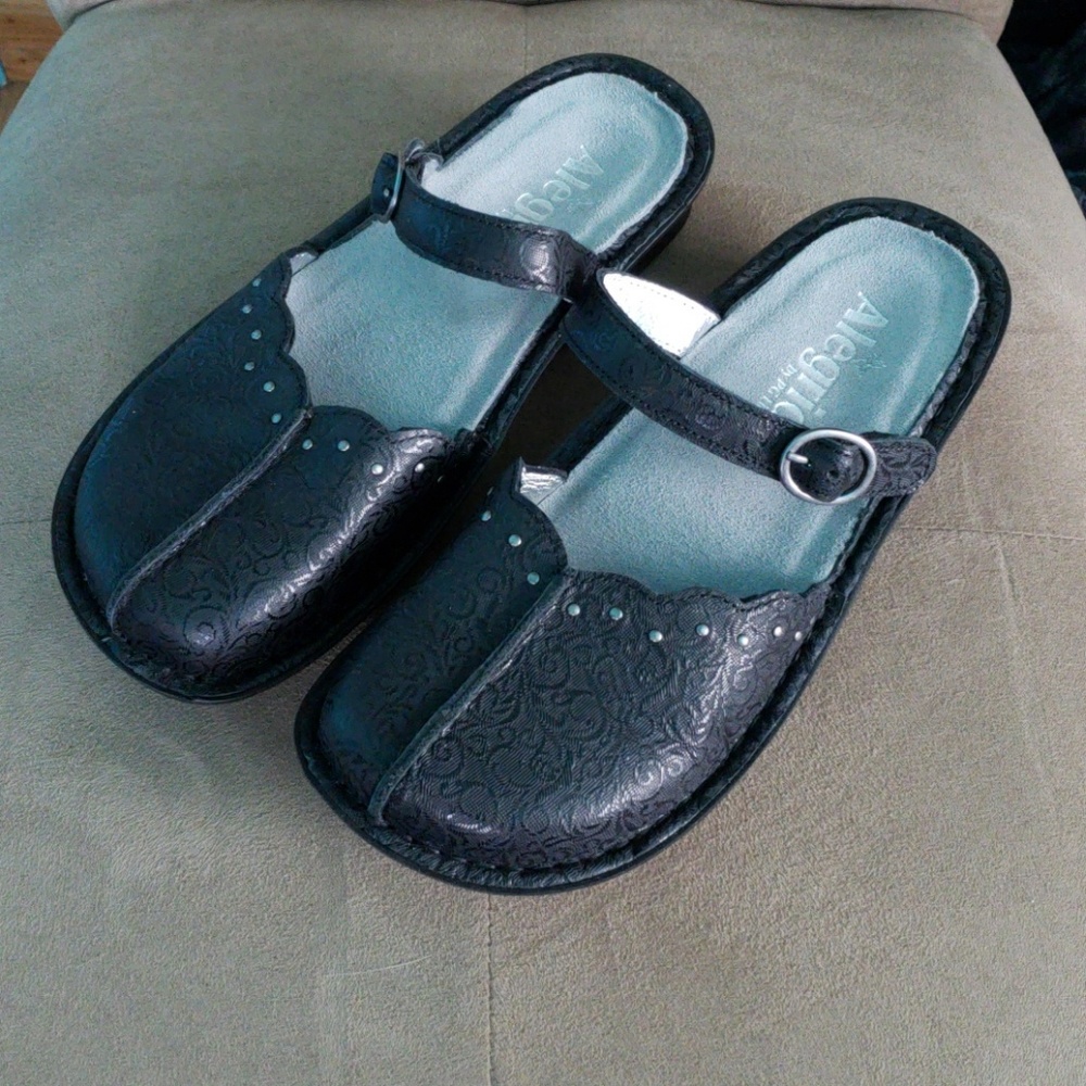 Alegria Classic Clogs